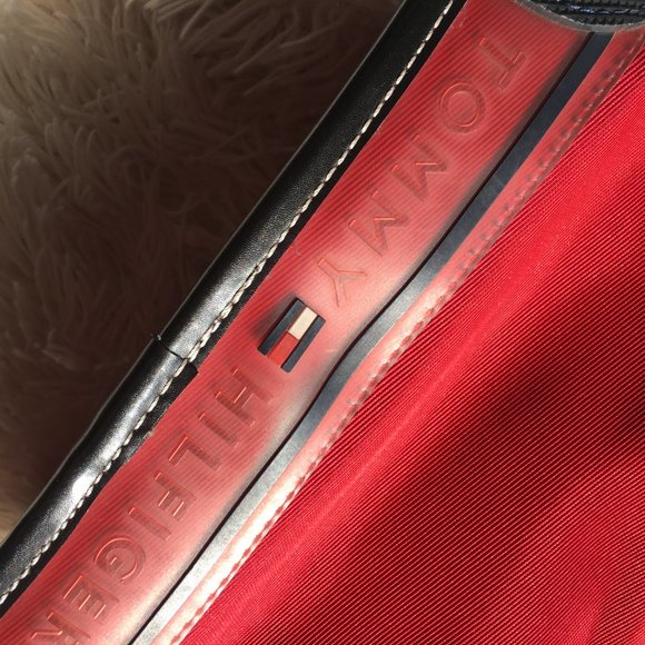 00s Tommy Hilfiger Red Purse/Baguette Bag - Picture 5 of 15
